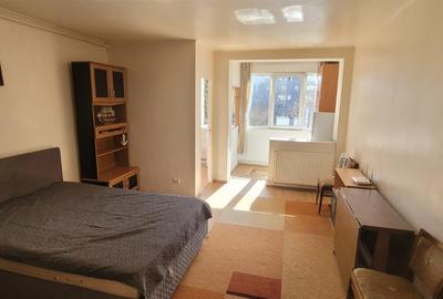 Garsonieră semidecomandată, mobilată în Astra