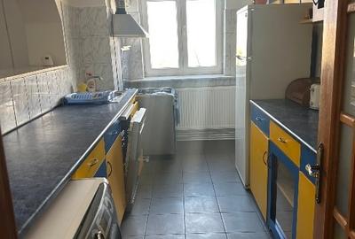 Apartament 4 camere transformat 3 camere McDonalds - Piata Centrala - 6