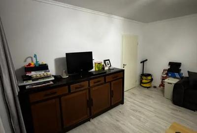 Apartament cu 3 camere decomandat în Florești - 3