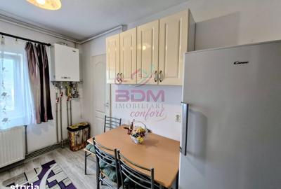 Apartament cu 2 camere semidecomandat în Micro 1 - 8