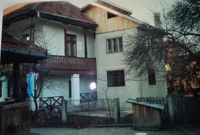 Casă cu 5 camere cu Teren 479 Mp în Vâlcea - 1