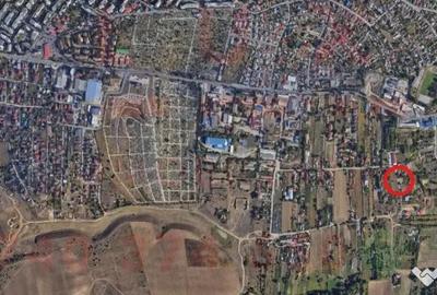 Teren de 696 mp, în Central