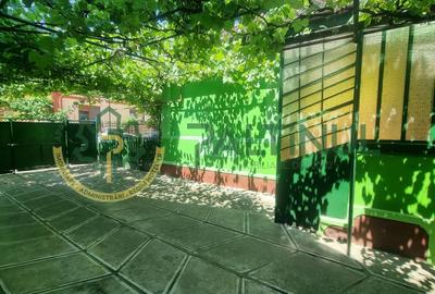 Casă singur în curte, 363 mp teren – zona Record, 2 intrări, anexa, trifazic - 3