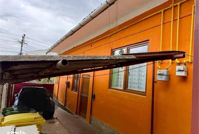 Casă cu 3 camere în Andrei Mureșanu
