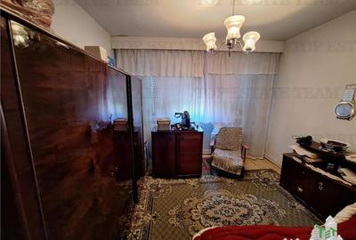 Apartament cu 4 camere decomandat în Viziru 3 - 2