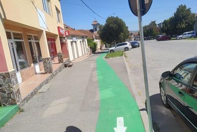 Spațiu comercial, de 90 mp, în Central - 3