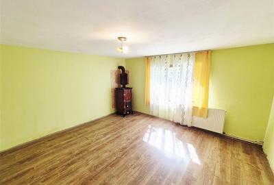 Casă cu 3 camere cu Teren 300 Mp în Dancu - 3