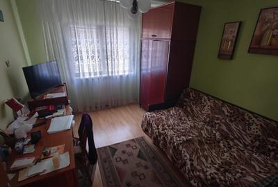 Apartament cu 3 camere zona Unirii Sud Viitorului Etaj 2din4 ~ COMISION 0 - 2