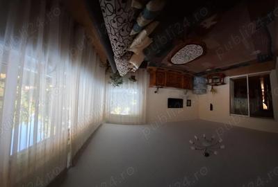 Apartament cu 3 camere semidecomandat în Faleza Nord - 1