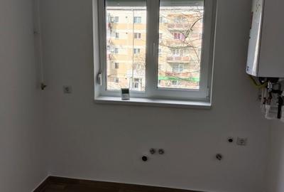 Apartament cu 3 camere semidecomandat în Careiului - 3