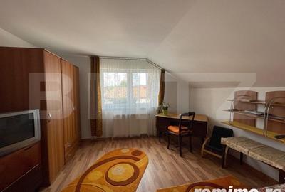 Casă cu 6 camere cu Teren 1100 Mp în Corunca - 2