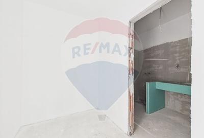 Casă cu 8 camere cu Teren 300 Mp în Ultracentral - 24