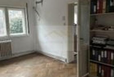 Birou, de 100 mp, în Uverturii - 4