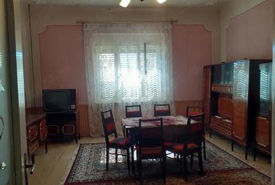 Casă cu 5 camere cu Teren 1968 Mp în Central - 4