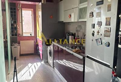 Apartament cu 3 camere decomandat, mobilat în Metalurgiei - 23