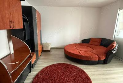 Vanzare sau inchiriere apartament cu doua camere in Moine?ti jude?ul Bacau - 5