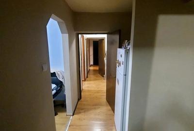 Apartament cu 4 camere decomandat în Central - 1