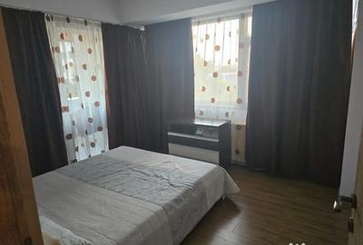 Apartament cu 3 camere nedecomandat în Vitan - 4