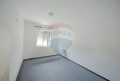 Casa de vanzare cu teren 517 mp, strada Izvorului, Oradea - 15
