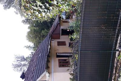 La vanzare doua case locuibile ?i teren 1000 de mp in com. Pietrari, jude?ul Valcea . - 1