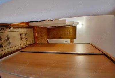 Apartament cu 2 camere decomandat în Petrila - 9