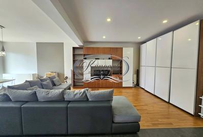 Apartament cu 3 camere semidecomandat, mobilat în Andrei Mureșanu