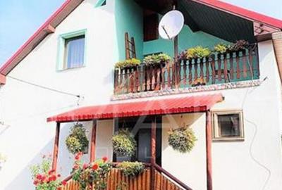 Casă cu 5 camere cu Canalizare în Central - 3