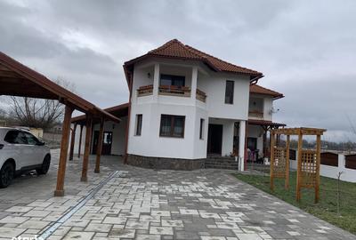 Casă cu 4 camere cu Teren 1000 Mp în Central - 12