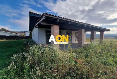 Casa individuala, 743 mp, toate utilitatile, Ciugud