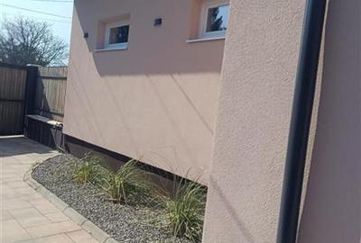 Apartament cu 6 camere decomandat în Izvorani - 14