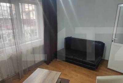Apartament cu 3 camere decomandat în Micro 5 - 3
