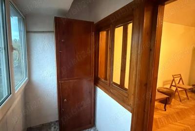 Apartament spa?ios cu 4 camere Strada Aurora (langa Finan?e), etaj 2 4 - 3