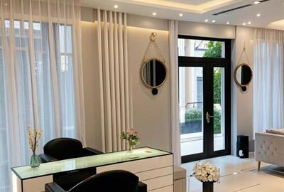 Spatiu comercial de / Salon masaj /de infrumusetare in Mili - 1