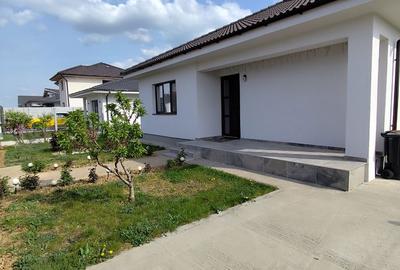 Casă cu 2 camere cu Teren 440 Mp în Nufărul - 2