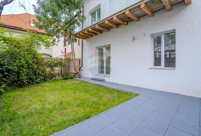 COMISION 0 | Birou modern si luminos la casa cu gradina privata - 1