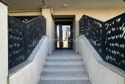 Apartament gradina sector 4 gata de mutat - 1