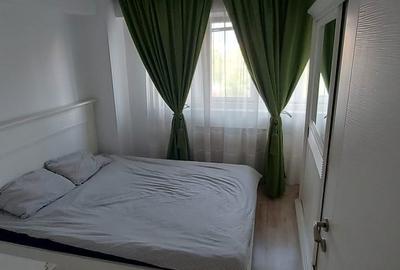 Apartament cu 3 camere decomandat în Traian - 1