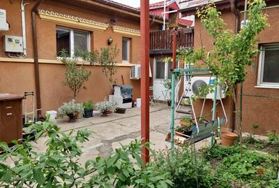 Casă cu 2 camere cu Teren 200 Mp în Central