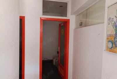 Casă cu 10 camere în Central - 3