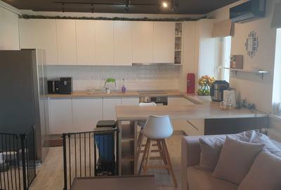 Apartament cu 3 camere decomandat în Florești - 6