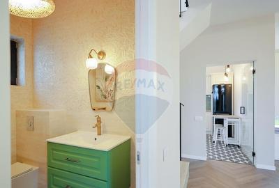 De inchiriat casa cu 4 camere , in zona de Dealuri - 18