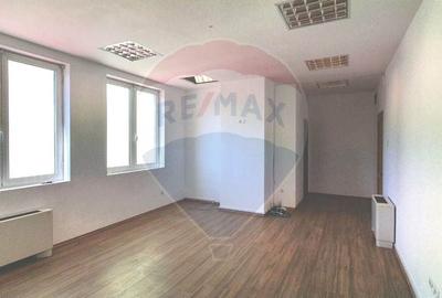 Birou de inchiriat in Brasov zona centrala in cladire de birouri - 2