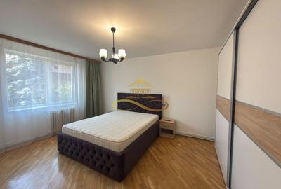 Apartament cu 3 camere decomandat, mobilat în 9 Mai - 5