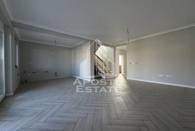 Duplex cu 5 camere cu Canalizare în Moșnița Nouă - 4