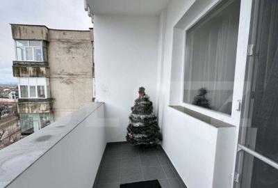 Apartament de vanzare, cu 3 camere, 65 mp, Deva - 2