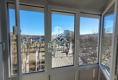 Apartament cu 3 camere, mobilat în Central