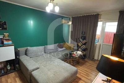 Apartament cu 3 camere decomandat în Micro 14