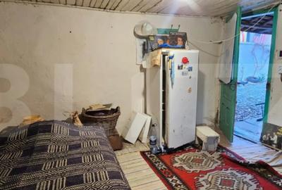 Casă cu 2 camere cu Teren 1110 Mp în Bezdead - 8