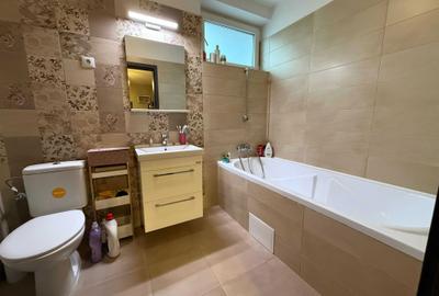 Apartament cu 3 camere decomandat în Florești - 7