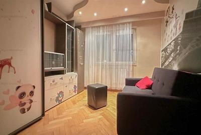 Apartament cu 3 camere decomandat, mobilat în Calea București - 6